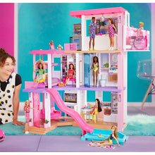 Barbie Girl  Day to Night Dreamhouse Set for kids