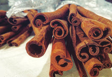 Cinnamon quills from Ceylon Srilanka